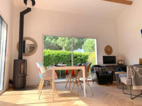 Jolie villa récente 3 chambres, 150 M de la plage
